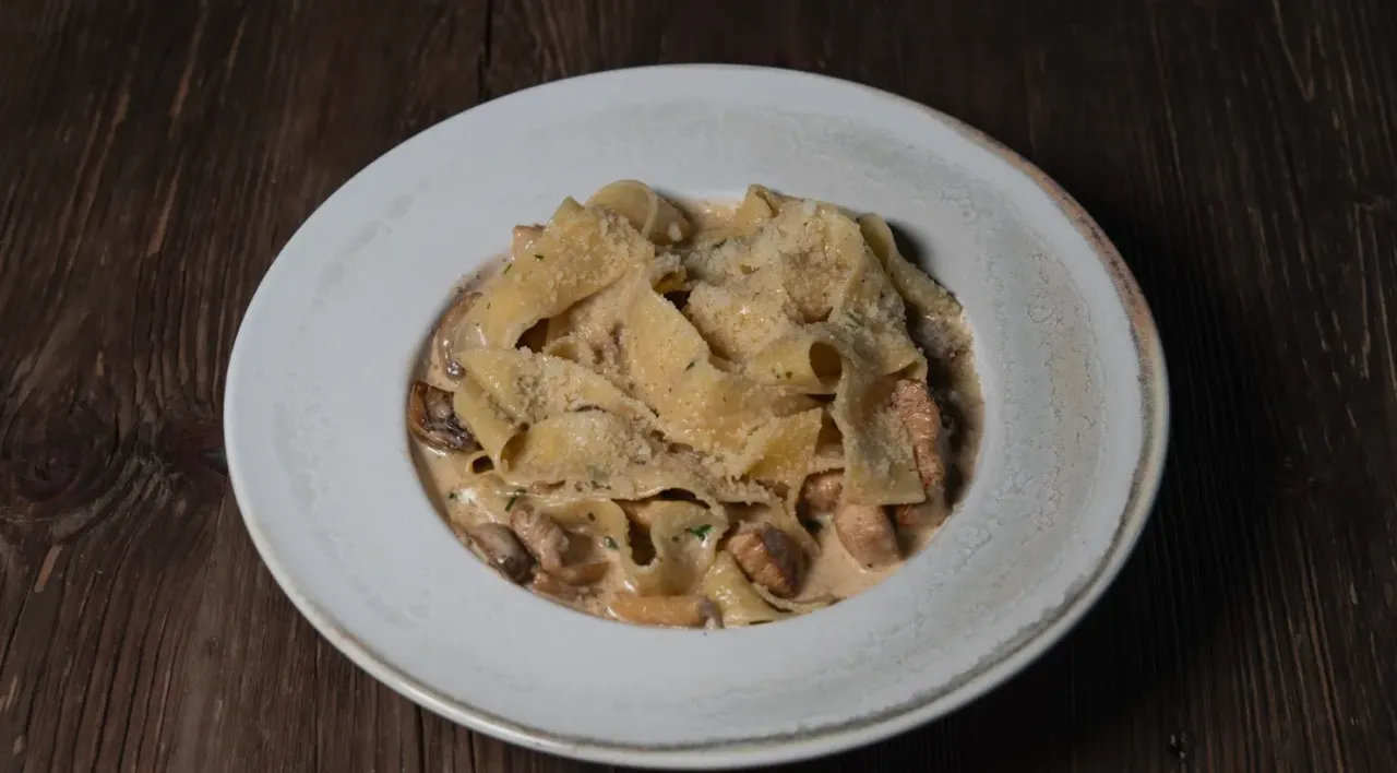 Pappardelle z kurczakiem i grzybami
