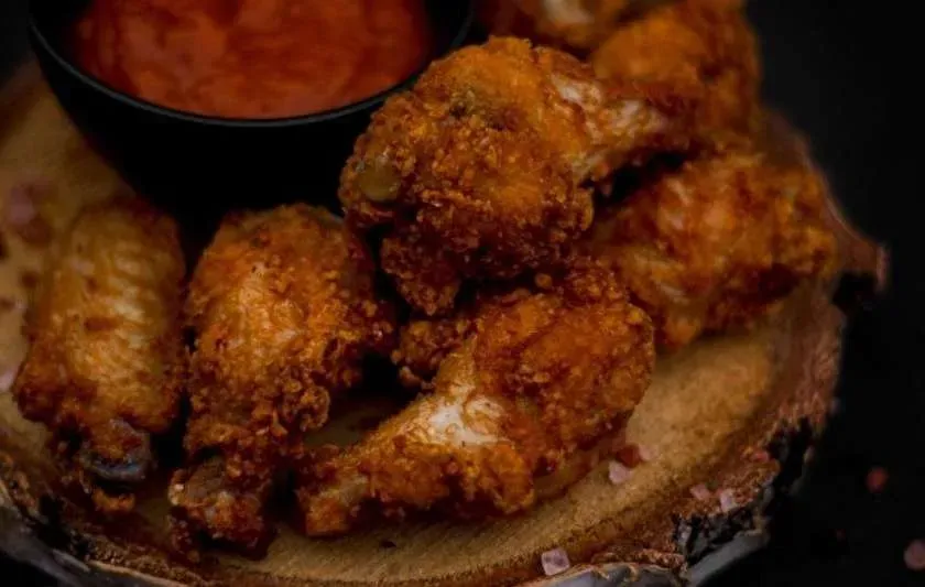 8 Wings