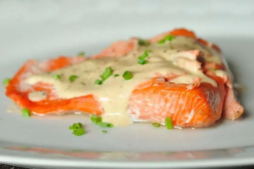 Salmon with Cream Sauce