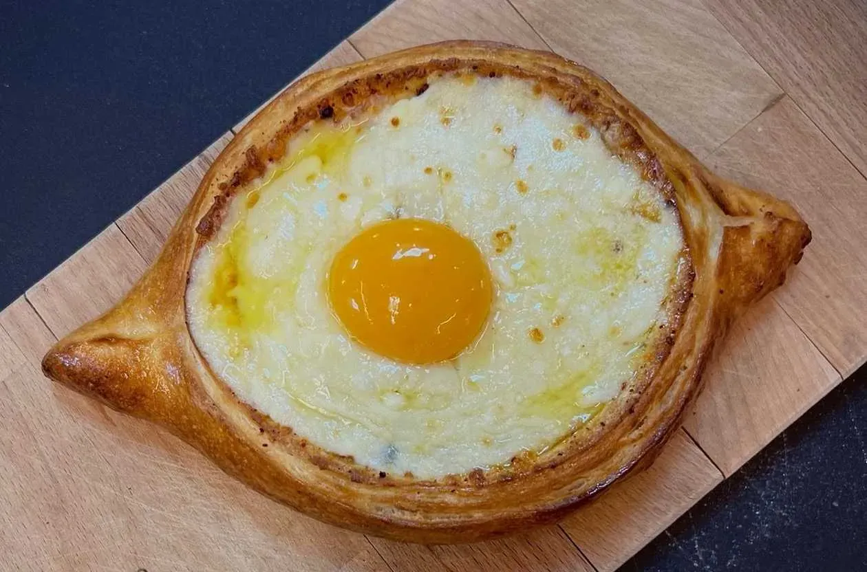 Adjarian Khachapuri