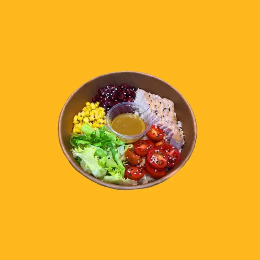 Bowl z kuskusem i kurczakiem