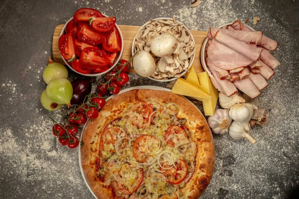 Farmer's - Small Pizza