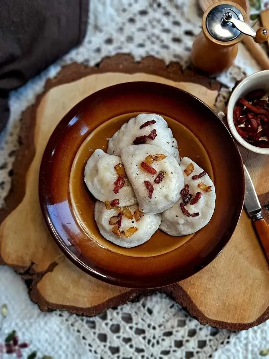 Pierogi z kapustą i pieczarkami duże 11szt 700g
