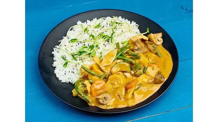 Czerwone curry z kurczakiem
