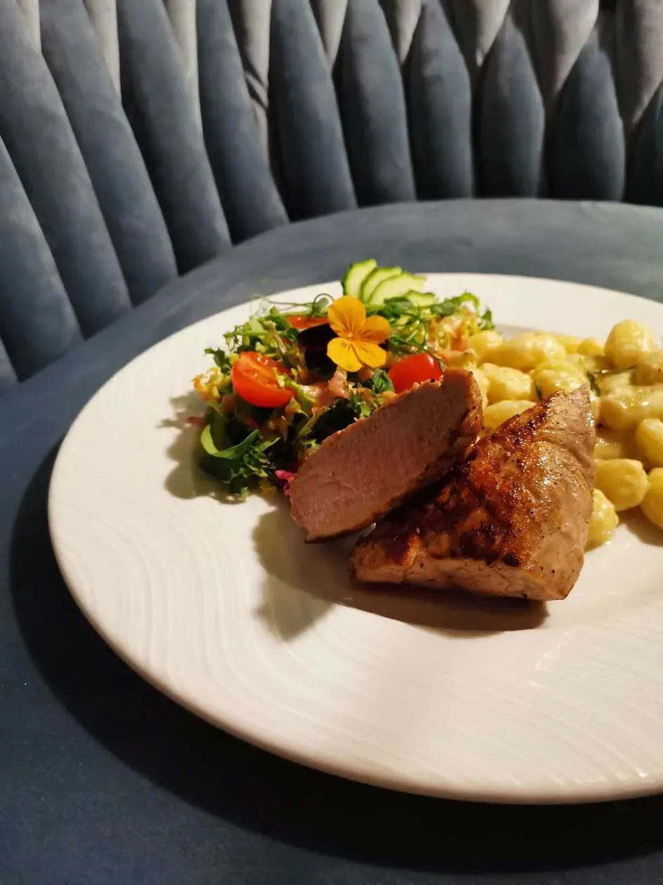 Filetto di maiale con gnocchi