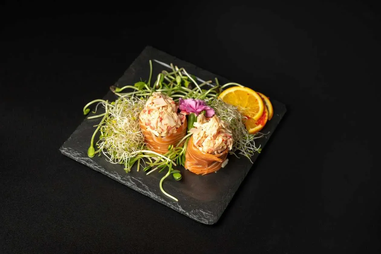 Gunkan with Surimi