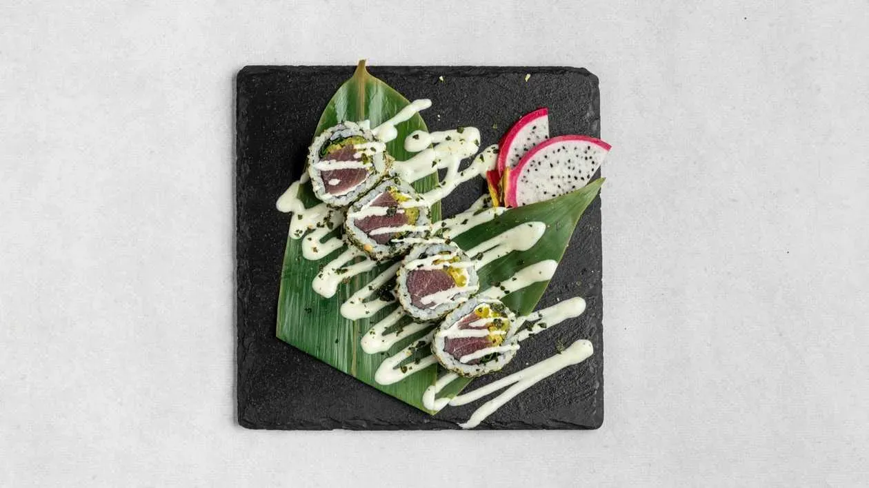 Uramaki Vulcano with Tuna