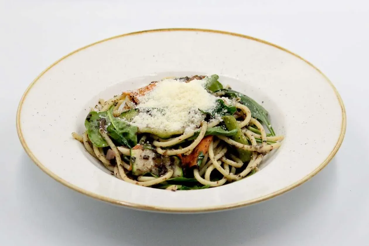 Bucatini verdure