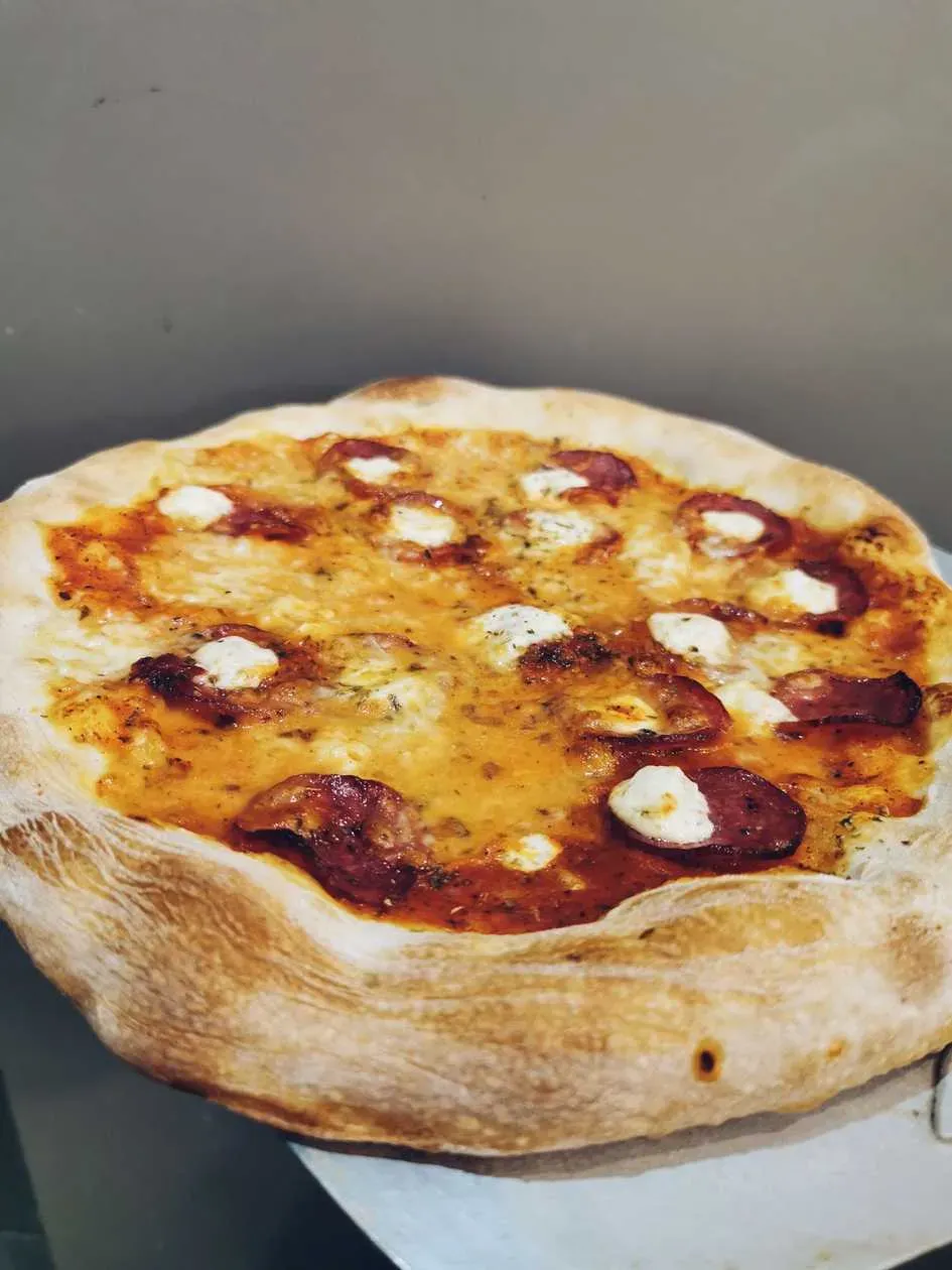 Pizza Salame