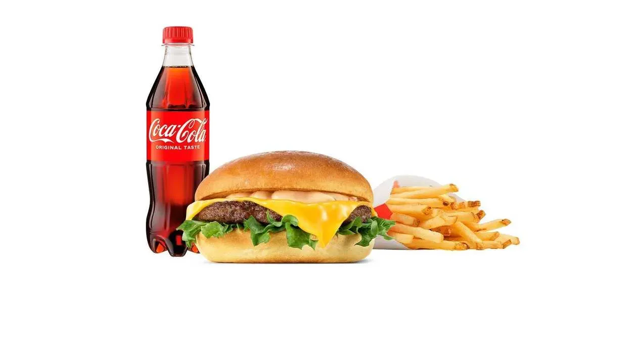 Cheeseburger w zestawie