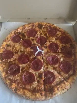 Pizza Salami 30 cm