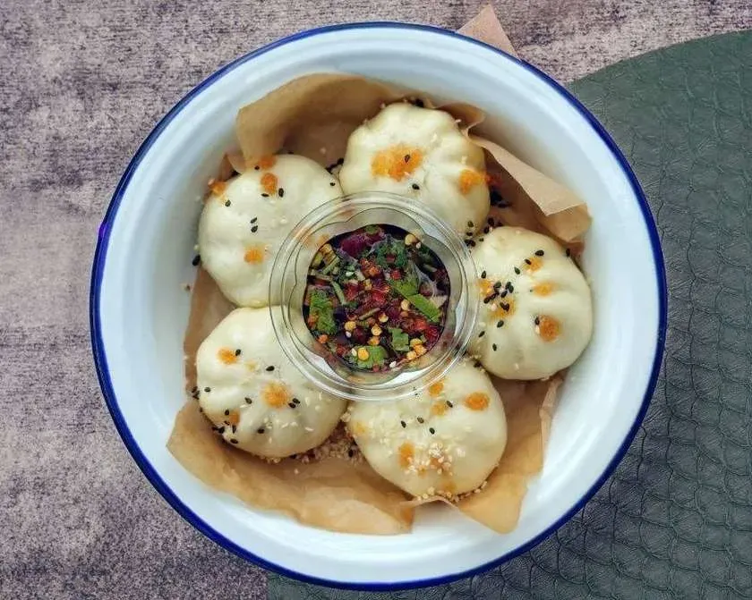 PIEROŻKI BAO  z kurczakiem hoisin