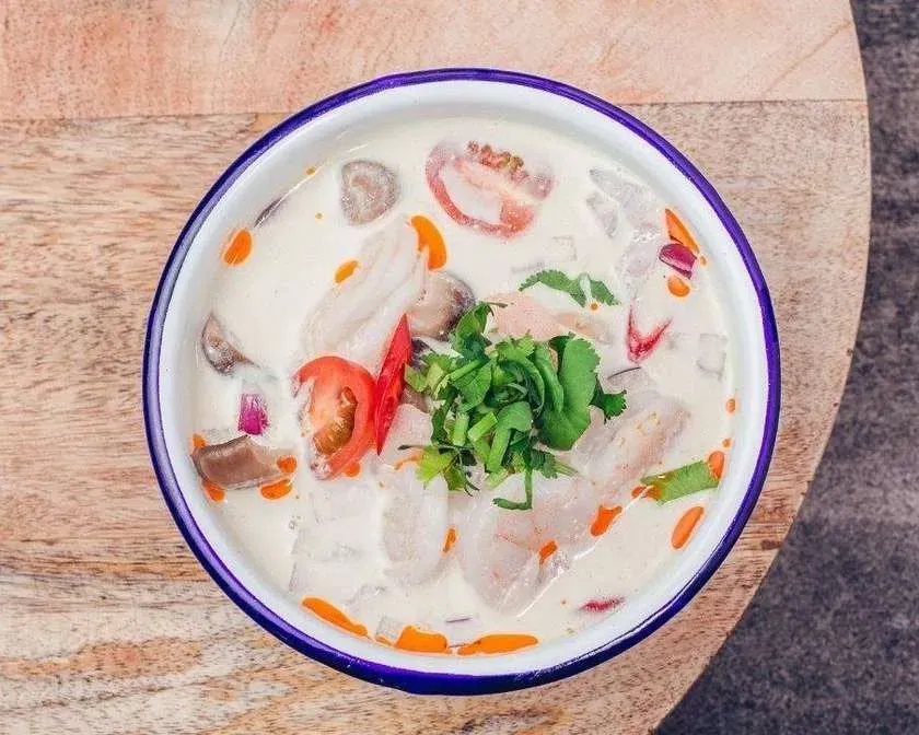 TOM KHA zupa kokosowa z krewetkami