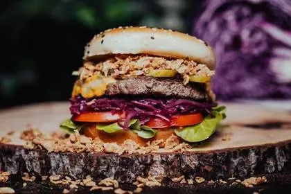 Burger with Roasted Onions