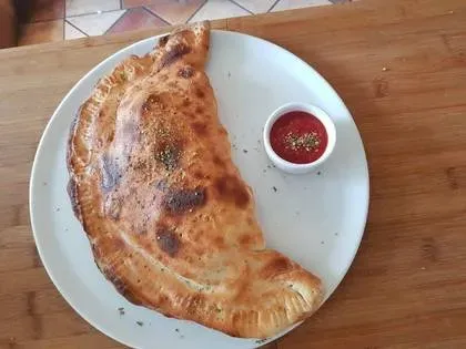 CALZONE