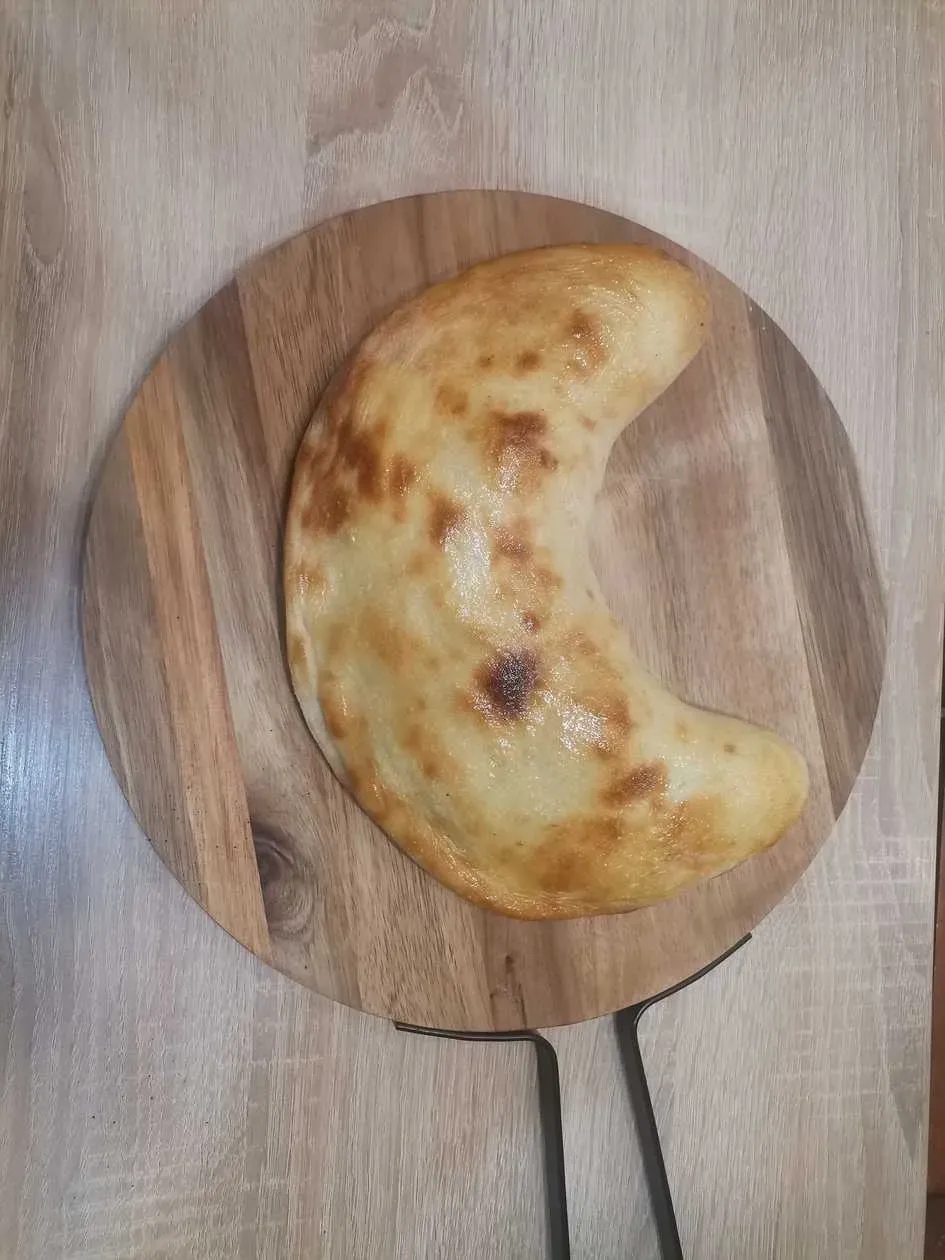 Khachapuri with Guruli Egg