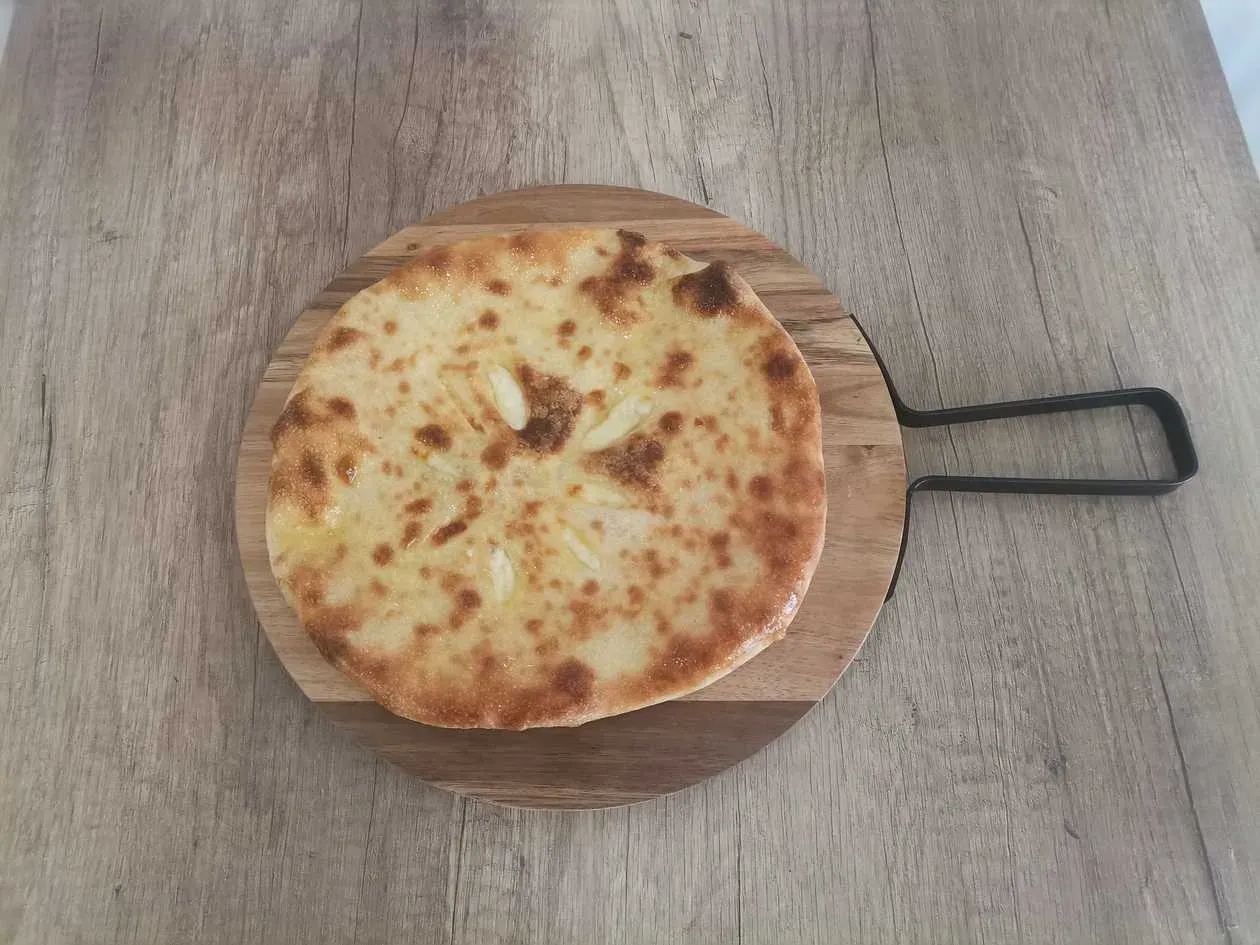 Khachapuri with Imeruli Cheese