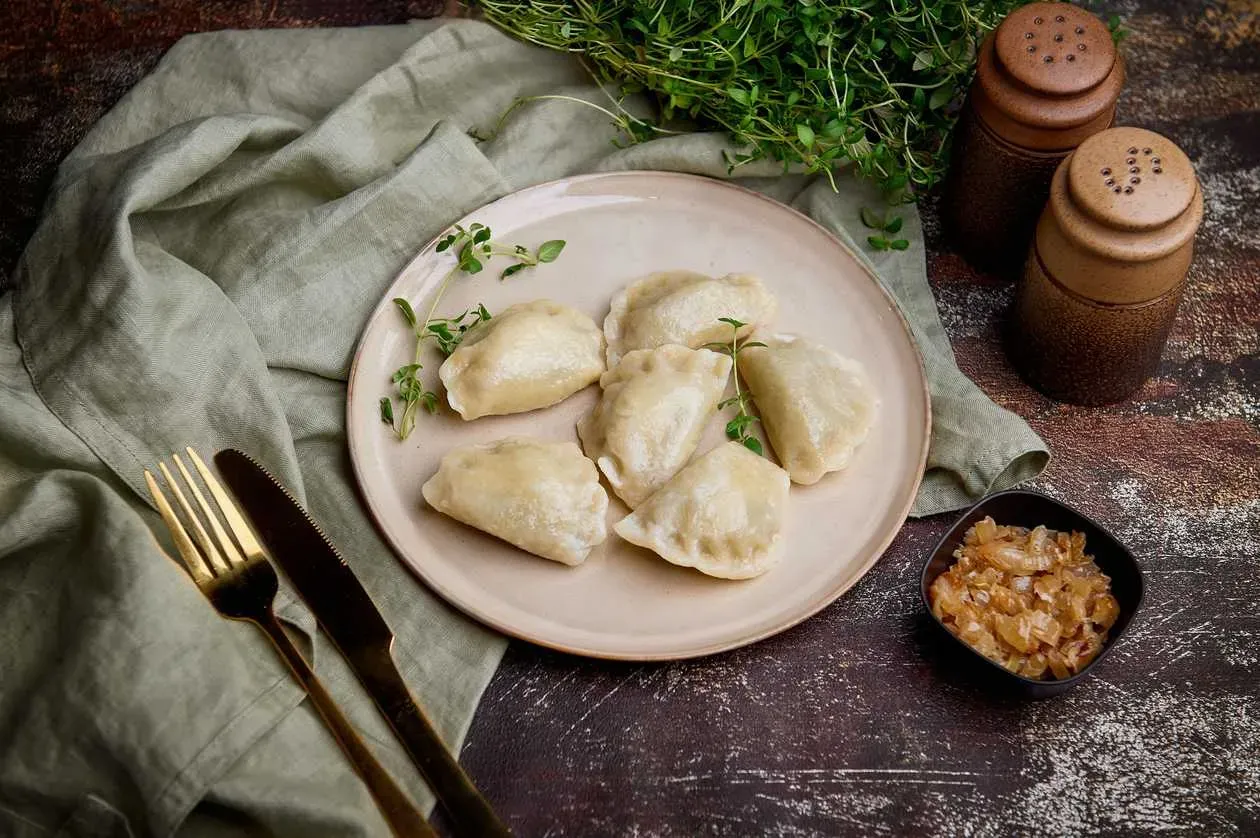 Pierogi z mięsem 6 szt.
