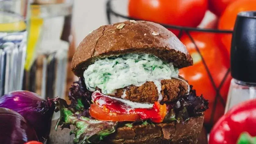Falafel Burger