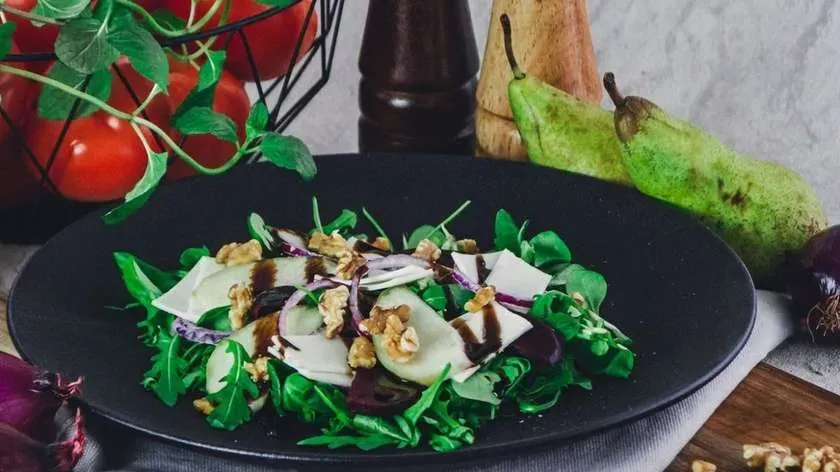 Salad with Goat's Cheese