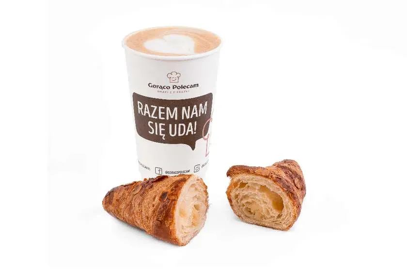 DELIVERY Croissant z marcepanem + kawa