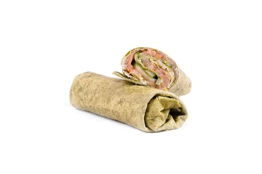 Wrap z łososiem szt