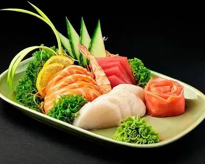 Sushi Set Ume 13 pieces