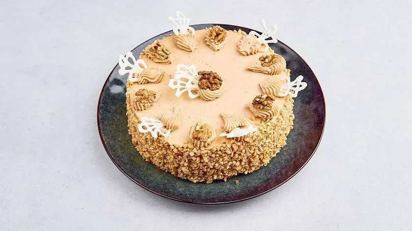 Tort kremowo - orzechowy 1.1 kg