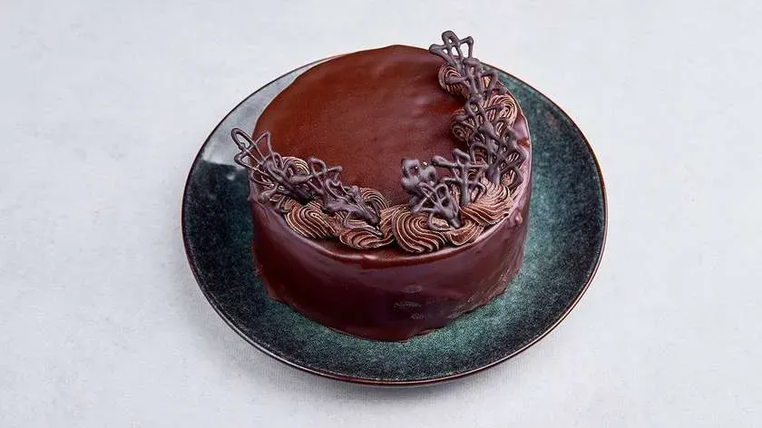 Tort kremowo - czekoladowy 1.1 kg