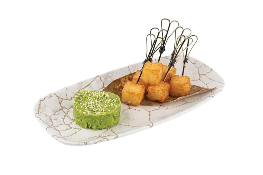 Crispy rice with avocado tartare (170g)