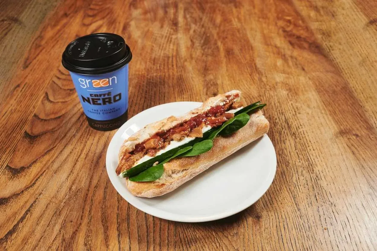 Bagietka Wyborna + Latte Średnie