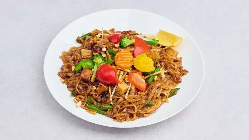 Pad thai wegetariański