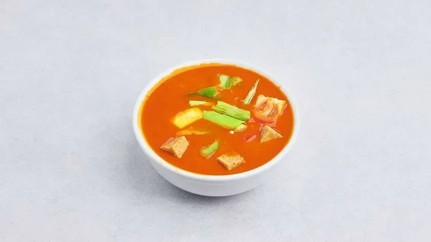 Czerwony curry wegetariańskie