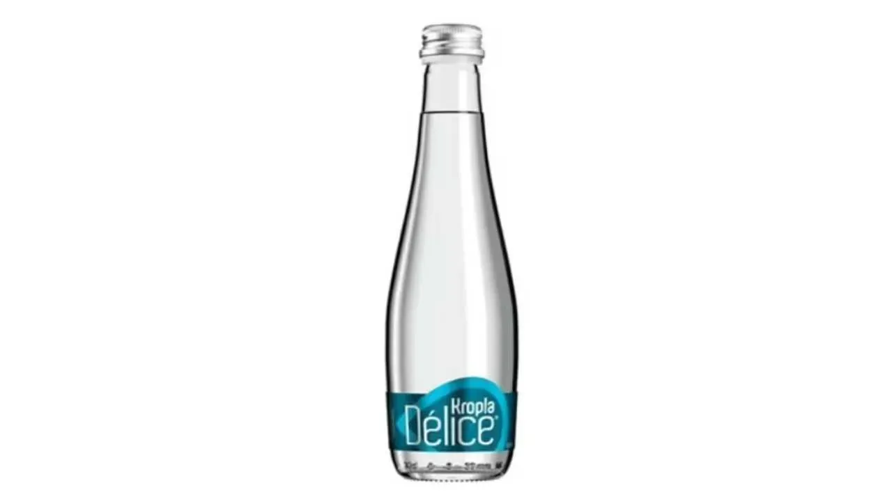 Woda Kropla Beskidu gazowana w szklanej butelce 330 ml