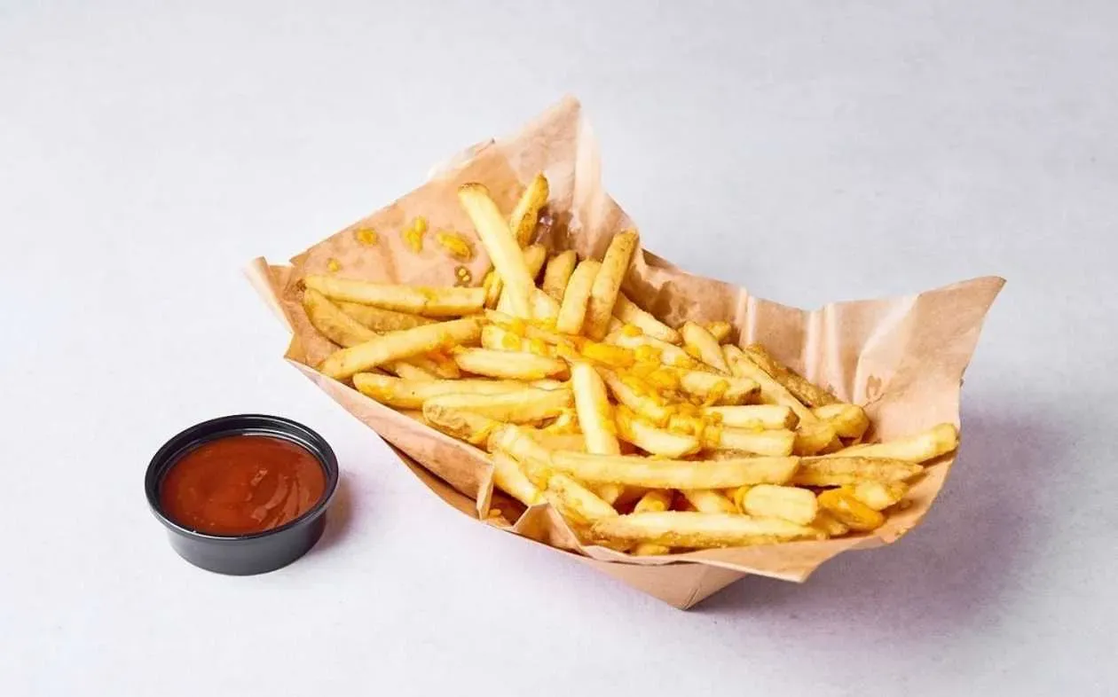 Fries with cheese