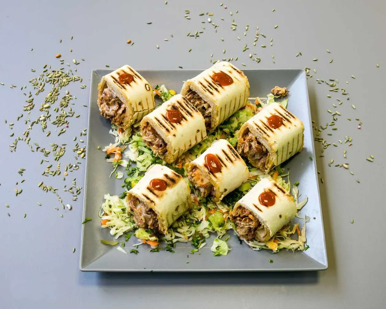 Spicy Roll chicken + coca cola original 500 ml + baklava (2 szt.)