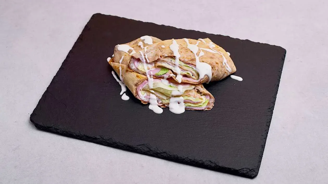 Classic pancake with ham