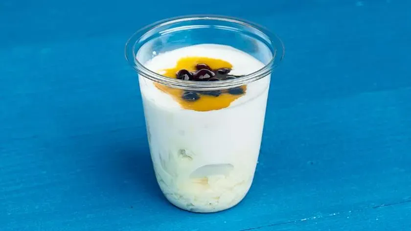 Tajski deser kokosowe tofu z mango