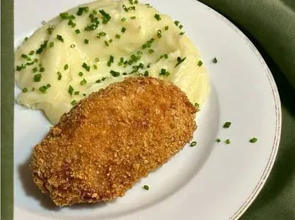 CHIKEN KYIV