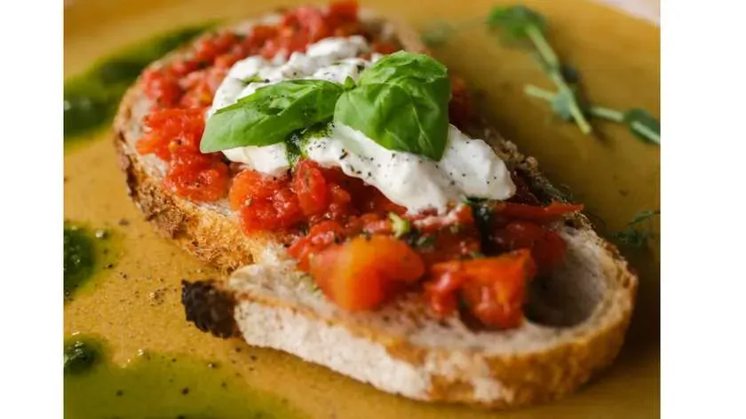 Tartine tomato tarte & burrata