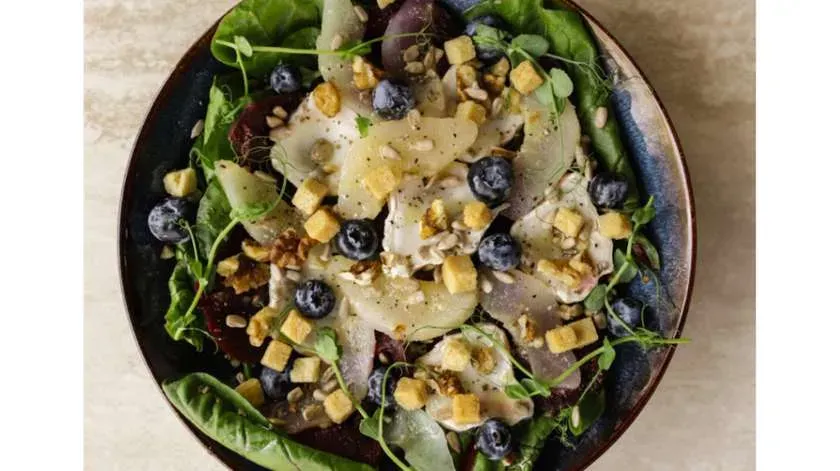 Chèvre beetroot pear salad