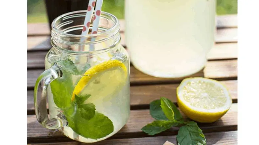 Rose lemonade