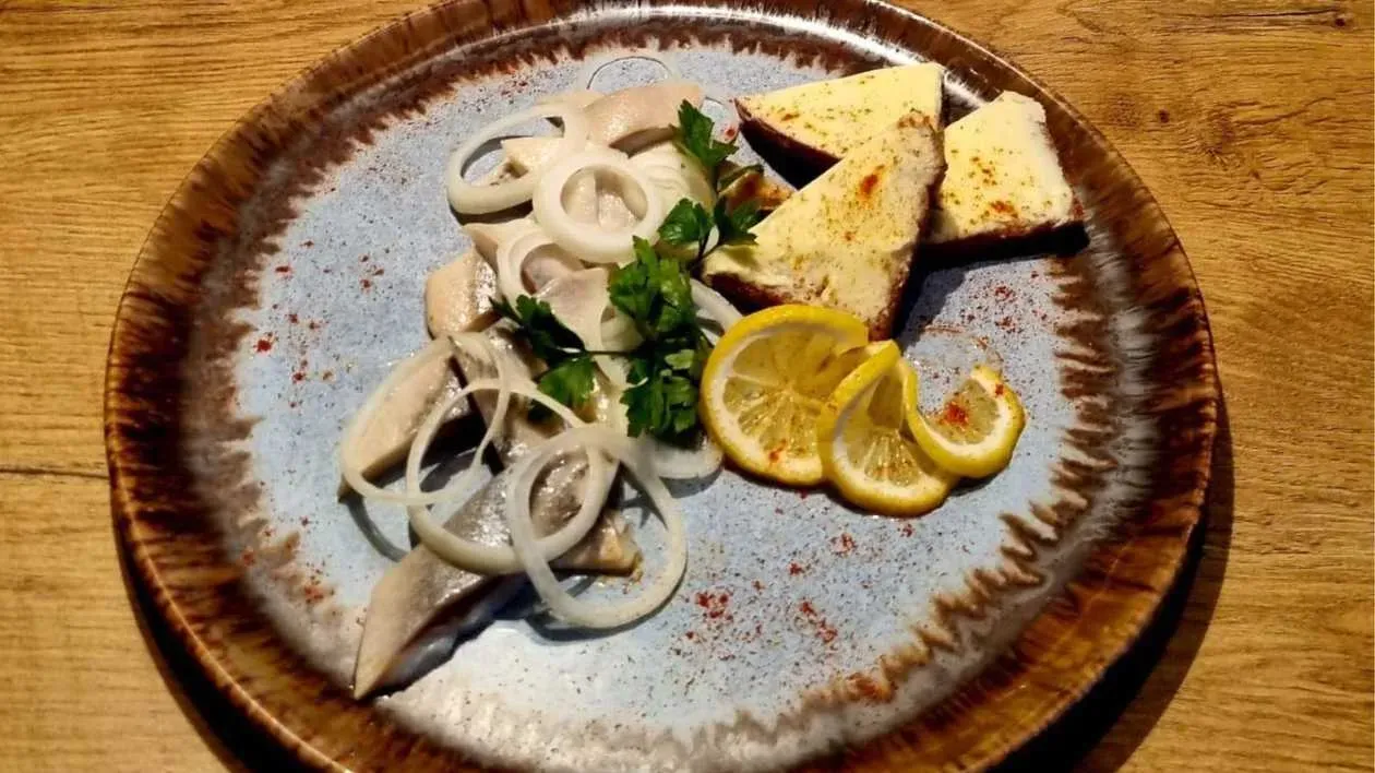 Herring With Onions
