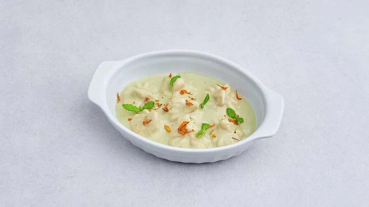 Chinkluka with Cheese in Pesto Sauce (7 pieces).