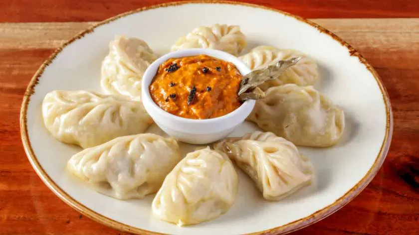 Momos  8 szt.