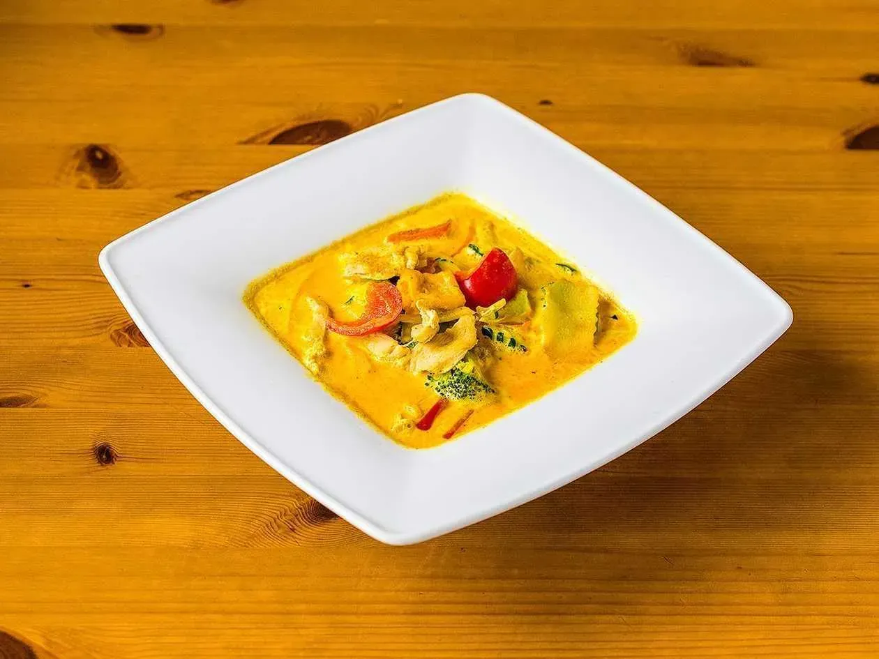 Curry Paste with Chicken