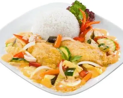 32. Breaded Fish in Red Curry