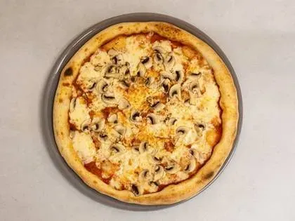 Pizza Funghi