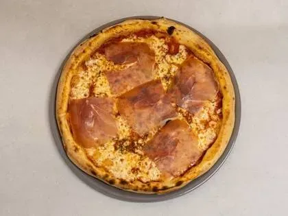 Pizza Crudo