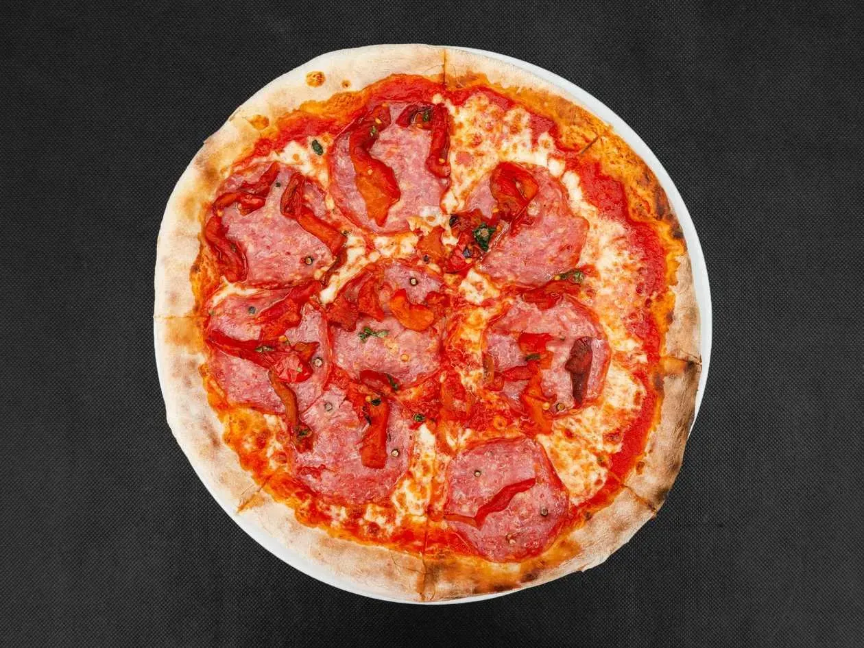 Salami e peperoni